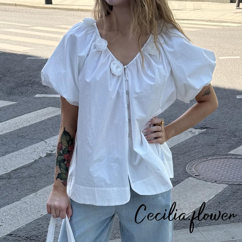 ÁoCropTop cổ chữ V phong cách Hàn Quốc, tay bồng ngắn, họa tiết hoa, dáng rộng tiện lợi cho hàng ngày