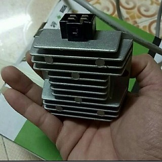 SẠC ĐỘ XE MÁY CỰC MẠNH SHILAN HSB LOẠI THÔNG MINH TỰ NGẮT KHI ĐẦY ĐIỀU CHỈNH DÒNG SẠC