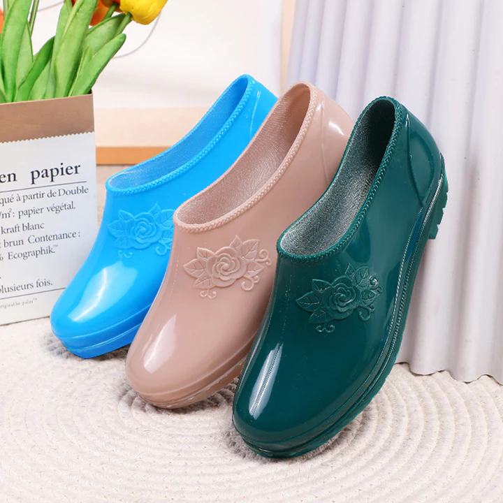 bốt nữ cổ thấp bốt nữ Bốn Mùa Nữ Giày Đi Mưa Ngắn Thấp Giày Đi Mưa Nữ Nhà Bếp Làm Việc Nông Miệng Chống Thấm Nước Chống Trơn Trượt Rửa Xe Cao Su Giày