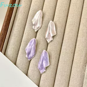Bông tai đinh tán không đều FUJIZOU, Bông tai kim loại sang trọng nhẹ nhàng thanh lịch, Tính khí quyến rũ Phong cách hợp thời trang Bông tai tối giản kiểu Pháp Sự kiện đặc biệt