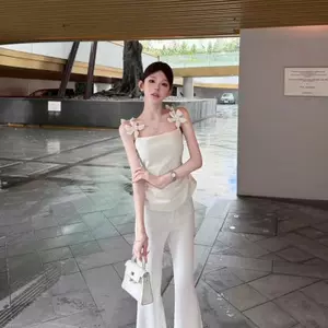 Phiên Bản Hàn Quốc Cao Cấp Thời Trang Ba Chiều Khâu Hoa Cổ Vuông Camisole Nữ Mùa Hè 2026 Phong Cách Mới Ôm Hơn Nhìn Top
