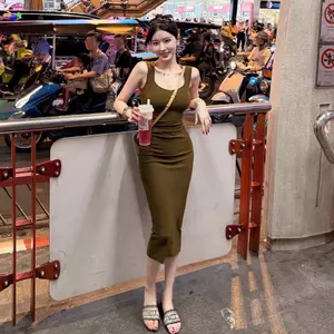 Kỳ nghỉ hè 2026 Tyrand Olive Green Dây đeo vai rộng Sling Váy dài vừa phải Trắng Slim-fit Slimmer Look G