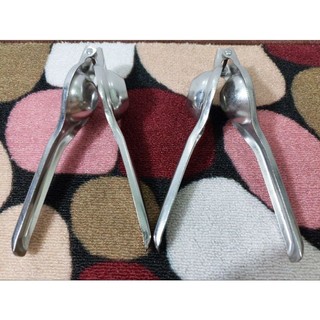 Dụng cụ vắt chanh cầm tay, chất liệu inox cao cấp siêu bền, tiện dụng