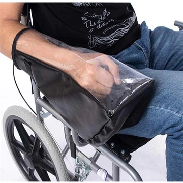 Bộ điều khiển xe lăn Vỏ bảo vệ Người khuyết tật Xe lăn điện trong suốt Ấm áp Bộ điều khiển chống nước Vỏ kính chắn gió