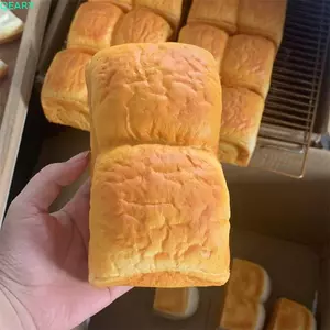 QEARY Bánh mì Squishy Đồ chơi, Đồ chơi bóp bánh mì nướng hình chữ nhật tăng chậm, Đồ chơi bóp bánh mì nướng mềm mô phỏng ngộ nghĩnh Đàn hồi mềm thực tế Fidget giác quan Bánh mì nướng tăng