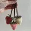 Vòng chìa khóa dâu tây EDIWANY, Túi nhựa chống thấm nước Charm, Thiết kế ngộ nghĩnh Mặt dây chuyền trái cây thủ công Sử dụng hàng ngày
