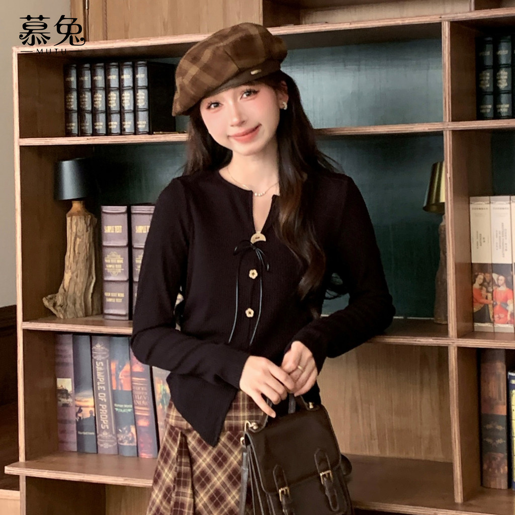 Mutu Phong Cách Pháp Chia Tay Dài Dệt Kim Nữ Mùa Xuân 2026 Thiết Kế Phong Cách Mới Niche Slim-fit Slimer Look Top