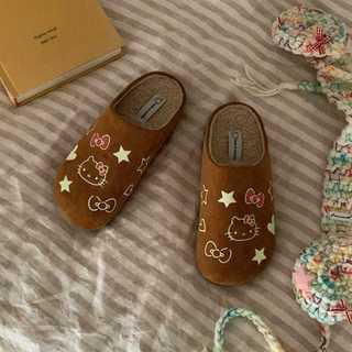 XIXITIAO giày Birken cổ lười cho nữ, đế bọc lông giữ ấm, kiểu mới mùa đông dễ thương Hello Kitty