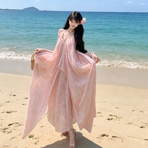 Đầm maxi nữ họa tiết jacquard hở lưng cổ yếm hai dây dạo biển mùa hè hồng Pastel