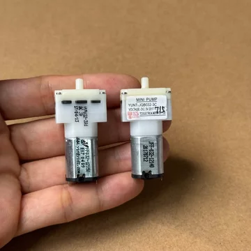 Máy bơm không khí im lặng thu nhỏ 030 / 032 Máy đo huyết áp DC3V 3.7V Máy bơm không khí bơm màng oxy Mini
