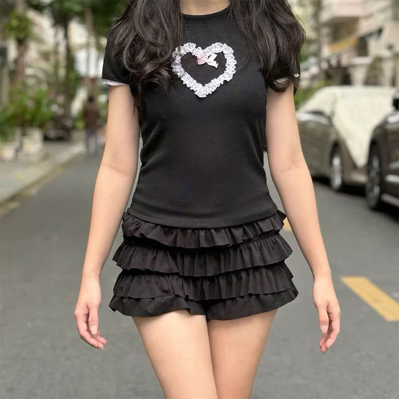 QUẦN ĐÙI TẦNG IN HOA NHÍ VÀ TRƠN GỢI CẢM MẶC MÁT LỒNG LỘNG Q4