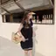 Áo Vest dệt kim không tay màu tương phản mùa hè 2026 Váy ngắn Slim-fit Slimer Look Niche Tính khí Hot Girl Daily All-Match Dress Women
