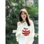 Áo nỉ dài tay vai chéo màu trắng Hua Cotton In hình Apple Hot Girl Niche Design Loose S