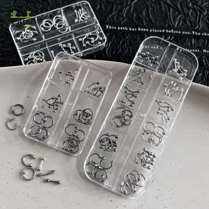30 / 60 Cái / hộp Kim Loại Retro Vòng Tròn Móng Tay Nghệ Thuật Quyến Rũ 3D Phong Cách Punk Trắng Phần Móng Tay Trang Trí Móng Tay Phụ Kiện Làm Móng Tay EMKK