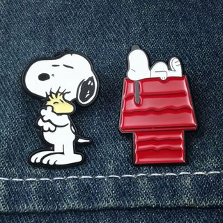2 Cái / bộ Hoạt Hình Snoopy Thổ Cẩm Học Sinh Dễ Thương Schoolbag Trang Trí Pin Hợp Kim Huy Hiệu Trẻ Em Giáng Sinh