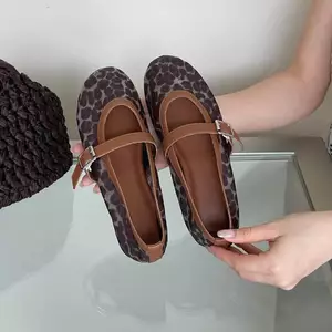 TT Da Báo In Dây Đeo Bằng Mary Jane Giày Nữ Giày Đế Bằng Size Lớn Giày Đế Mềm Không Mệt Mỏi Chân