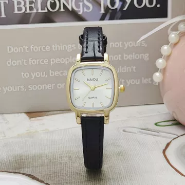 Sản phẩm mới Đồng hồ nữ đường khối nhỏ Đồng hồ nữ thời trang Đồng hồ nữ Đồng hồ nữ Học tập đơn giản Cuộc sống đồng hồ Niche chống nước