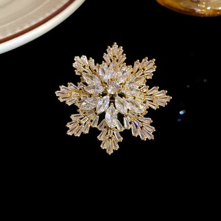 Trâm cài corsage mạ vàng zircon bông tuyết, retro sang trọng - Trang sức cao cấp dành cho nữ