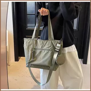 SQ11 2026 Túi đeo vai Nylon thư giãn Túi Tote đi lại nhẹ chống thấm nước sành điệu