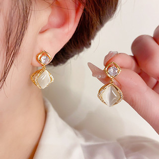 Bông tai thời trang từ bạc s925 và kim cương opal nhỏ, độc đáo và sang trọng