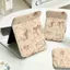 Thỏ bú hoa hồngChất liệu bền đẹp, kiểu dáhoa hiện đại Gương ngrahoa điểm gấp cao cấp