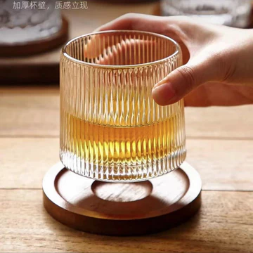 Hàng sẵn có Cốc xoay sáng tạo Rượu thủy tinh Bia thủy tinh Whisky Rượu thủy tinh dày Thủy tinh nước thủy tinh tinh tinh VS0X