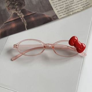 Kính mát Hello Kitty hình bầu dục khung đen với họa tiết da báo