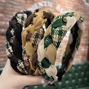 Hàng mới về❤❤❤ Retro Bện Xoắn Đầu Nữ Tính Khí Đơn Giản Nổ Kẹp Tóc Cao Cấp Đen Rửa Mặt Phù Hợp Với Đi Chơi Băng Đô