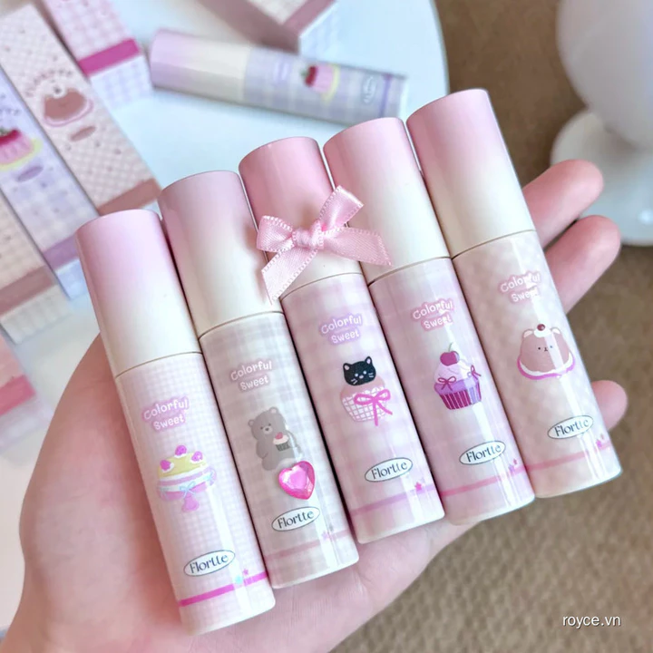 FLORTTE Lonely-Free Series Souffle Lip Cream, Sheen-to-Matte Finish, Nude Shades, Lip Mud Lip Glaze, Transfer-resistant & Non-stick Cup Son kem FLORTTE Lonely-Free Series, hiệu ứng lì mịn, tông màu nu