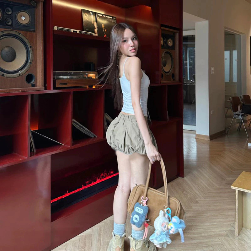 Quần Short Form Bí Phồng Cạp Trễ Chất Gió Nhăn Tôn Dáng Samsu.clothing_Saigon
