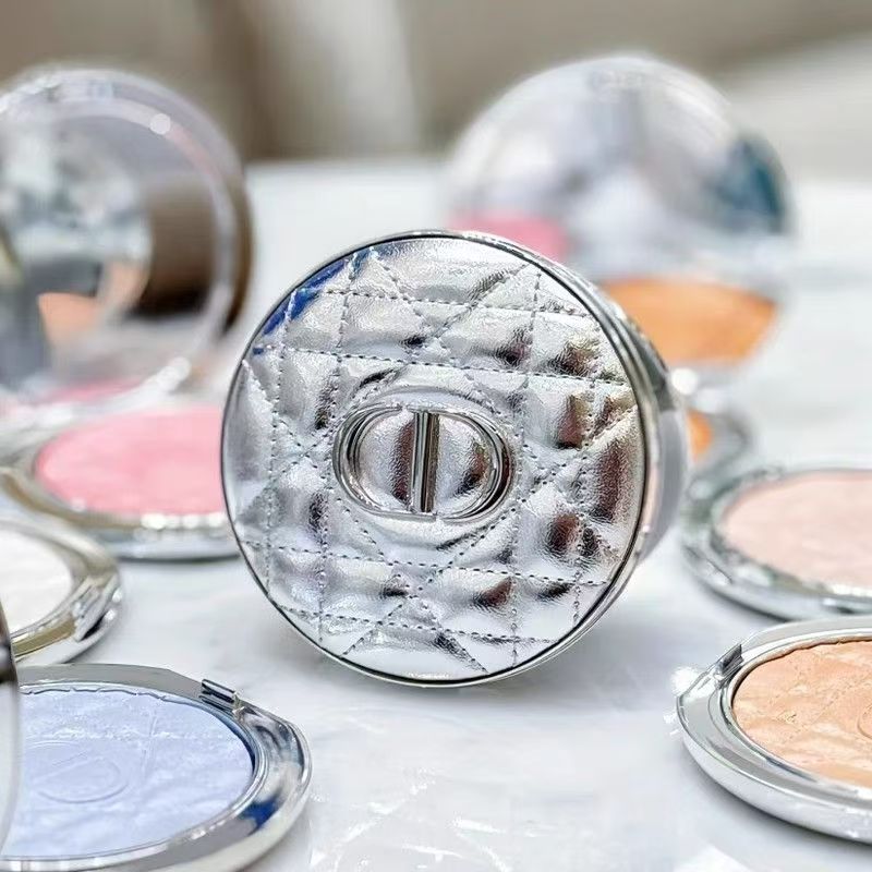 Yolo ❤Sản phẩm mới Da bạc High Disc Gloss 02 03 04 05 Sửa đổi Đường viền ép bột Mỹ phẩm 07#01#06