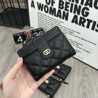 Ví nữ mini da trần trám nhiều ngăn phong cách trẻ trung năng động . PA SHOP 2010