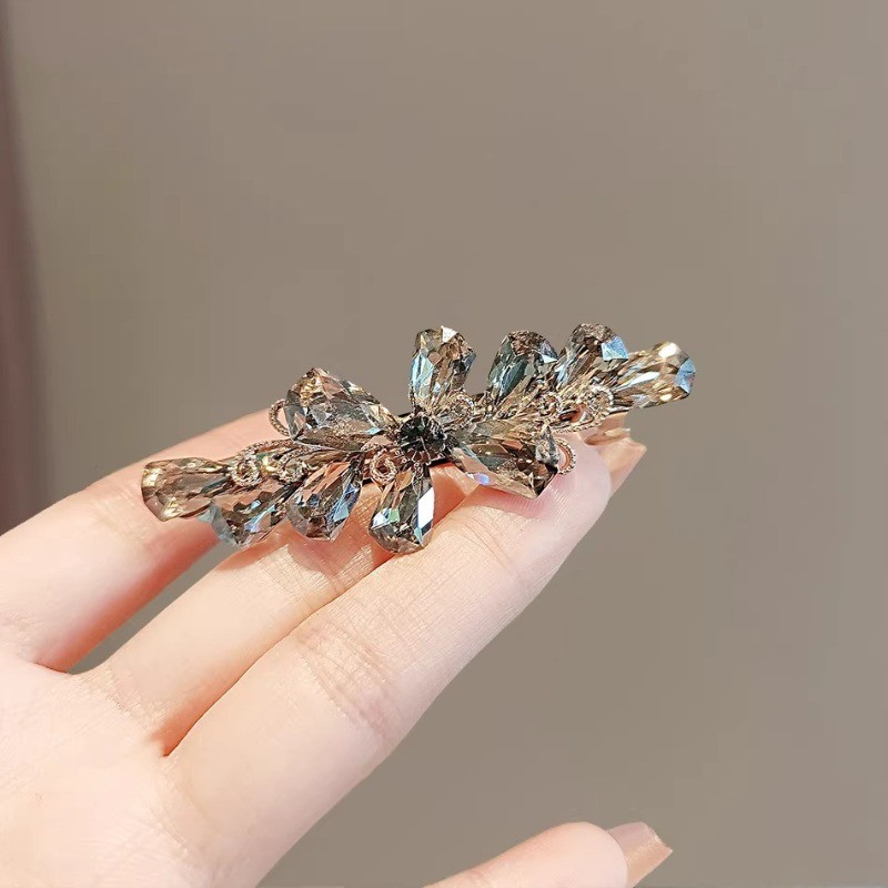 MAUROPOLI [Sẵn Sàng] Tính Khí Hàn Quốc Dongdaemun Pha Lê Kẹp Tóc Mẹ Phong Cách Nửa Tie Tóc Kim Cương Giả Mũ Đội Đầu Kẹp Tóc Đầu Sau Kẹp Mùa Xuân