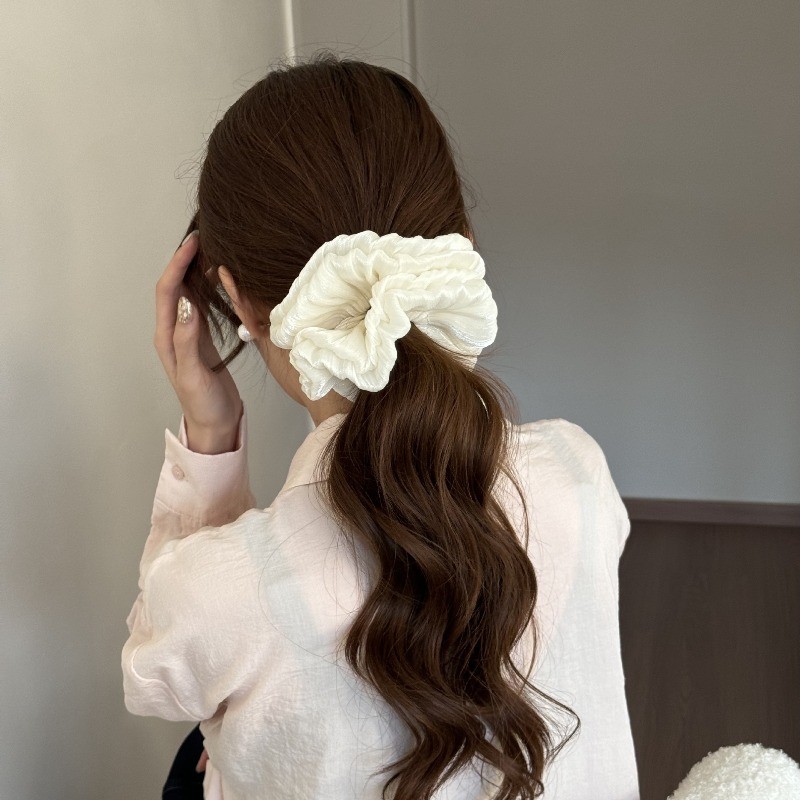 Hululu Scrunchy cao cấp dáng xếp ly nhẹ nhàng, phù hợp tóc ngắn và trung bình, thiết kế ngọt ngào phong cách Hàn Quốc