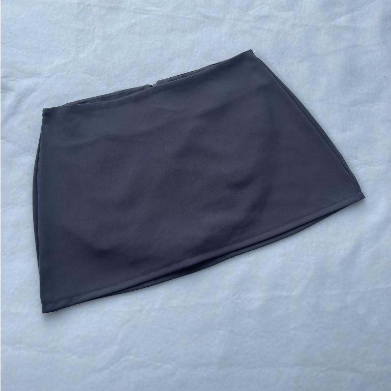 Chân váy ngắn chấm bi siêu tôn dáng chất liệu kaki CV-01