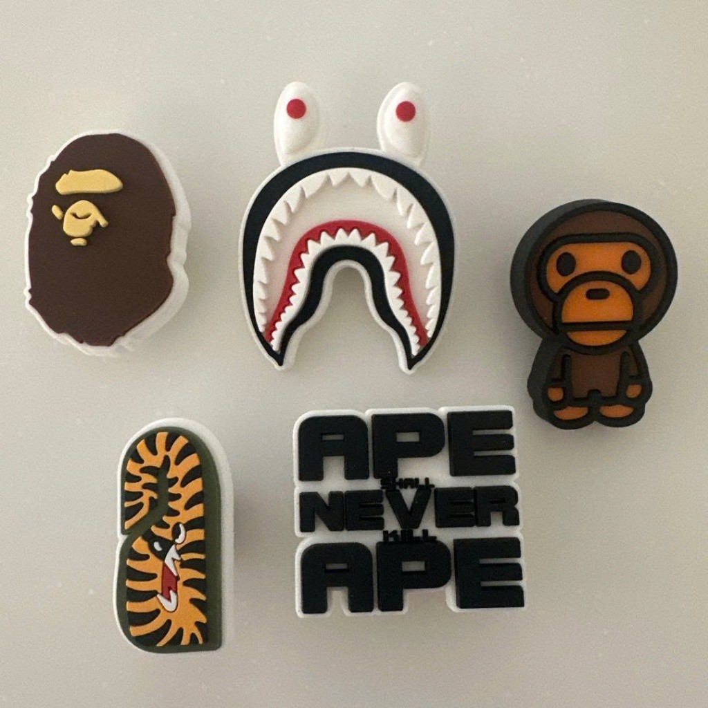 Charm gắn dép: Set charm BAPE- 5 món- Hàng chuẩn gắn clog