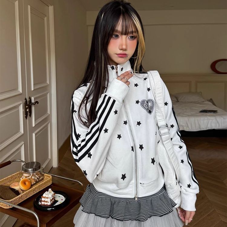 Áo thun nữ dáng rộng kiểu Mỹ, cổ áo mỏng, áo khoác mỏng ngắn, phù hợp thời trang xuân thu.