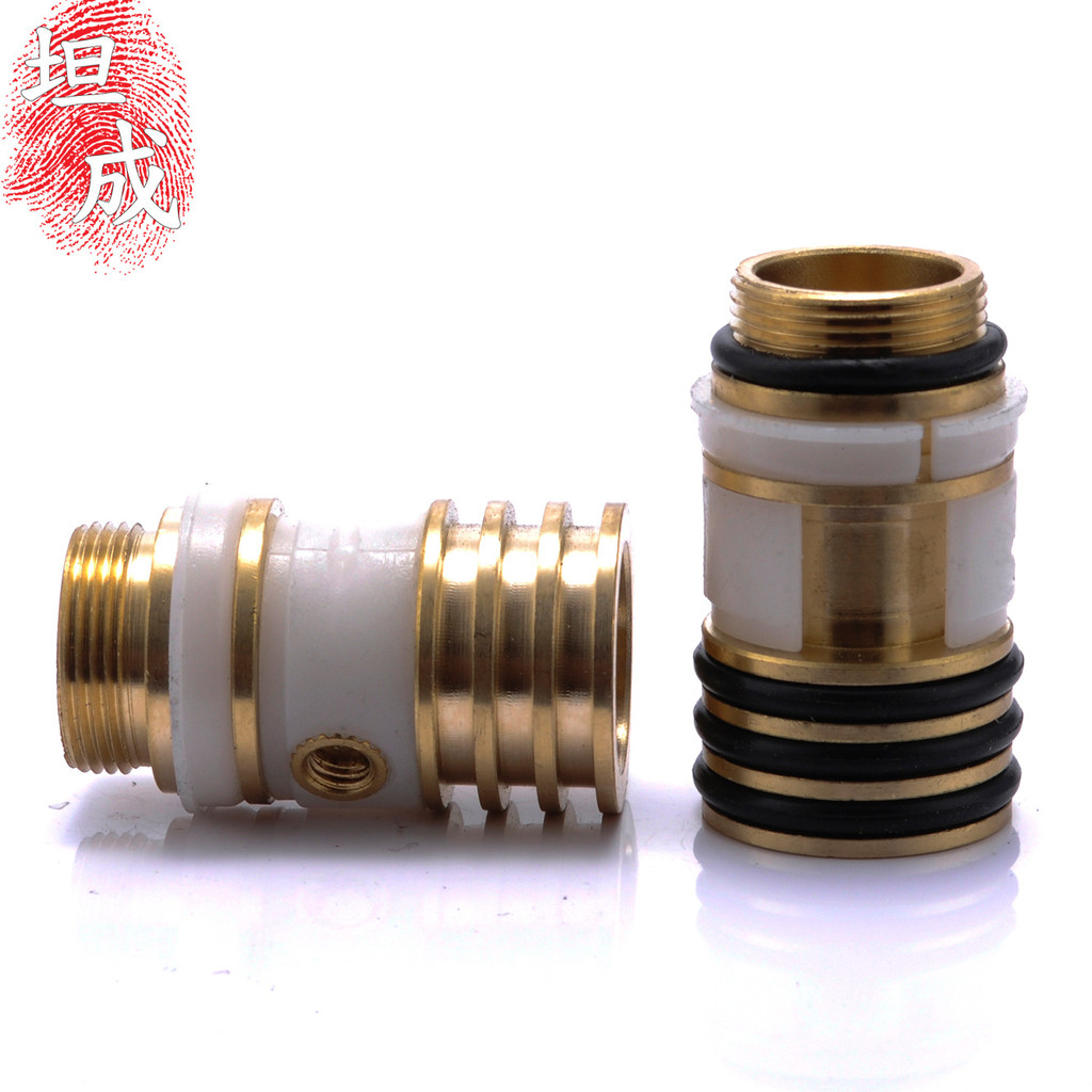 Phần cứng hệ thống nước Phụ kiện lõi vít Nhà bếp Vòi nước nóng lạnh Ống thoát đục lỗ Kết nối vỏ đồng cố định 3.17