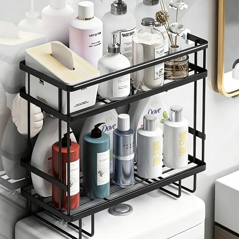 Kệ đựng đồ nhà tắm đặt trên bồn cầu, khung sắt chịu lực, thiết kế thông minh giúp không gian vệ sinh gọn gàng
