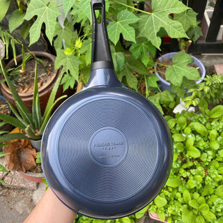 Chảo Chống Dính 20cm Dùng Cho Bếp Gas Và Bếp Hồng Ngoại, Chảo Chống Dính Đúc Nguyên Khối Phương Trang 20cm