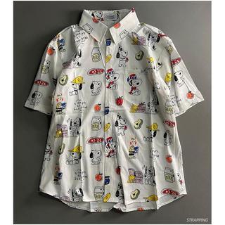 Áo sơ mi tay ngắn retro với họa tiết Snoopy và hoa, phù hợp cho cả nam và nữ, phong cách Hawaiian.