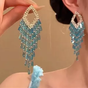 Bông tai tua rua Zircon siêu nhấp nháy