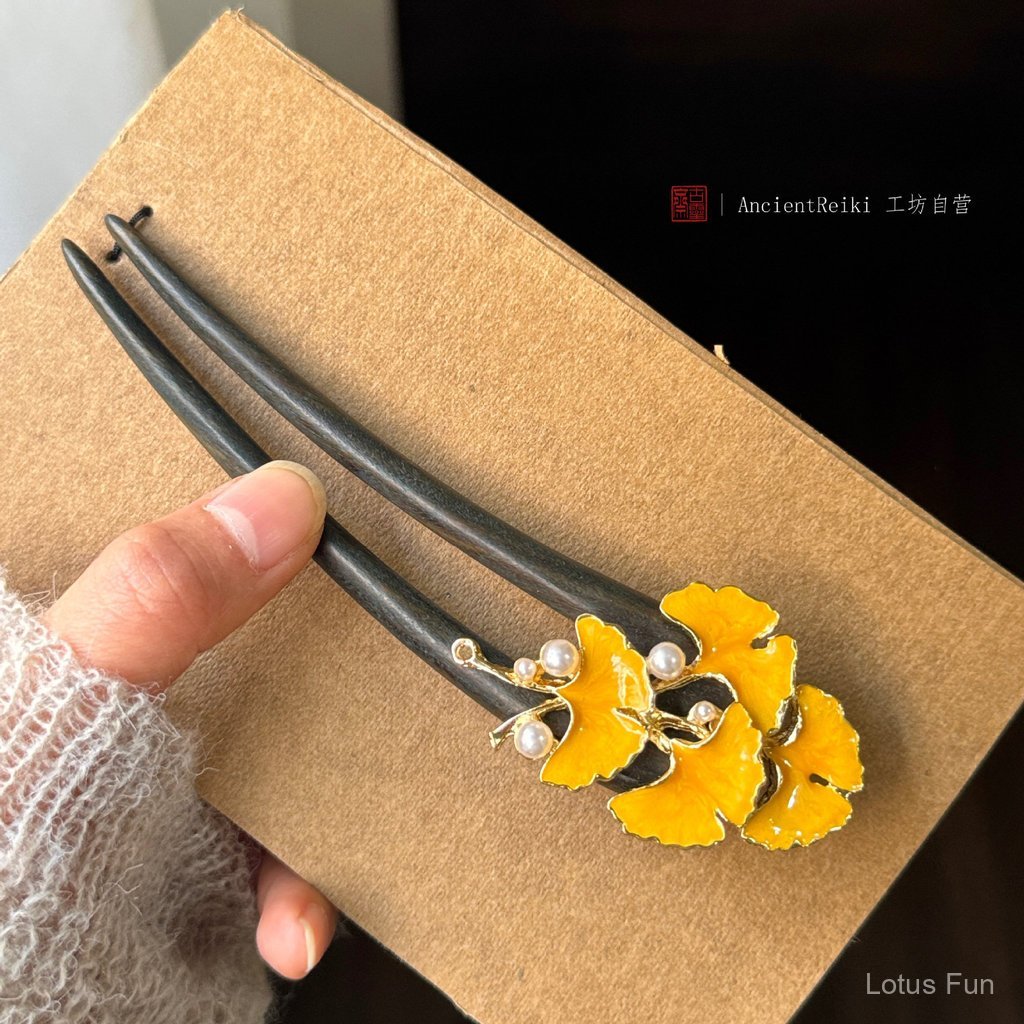 Kẹp tóc gỗ đàn hương phong cách Hanfu, phù hợp cho mùa thu