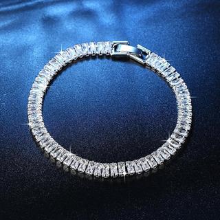 Từ khóa: Dây Chuyền Hình Chữ Nhật Bạc Zircon - Cá Tính & Thanh Lịch