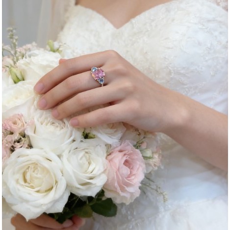 Nhẫn nữ zircon hồng phong cách đơn giản, ánh sáng lung linh như bầu trời đầy sao