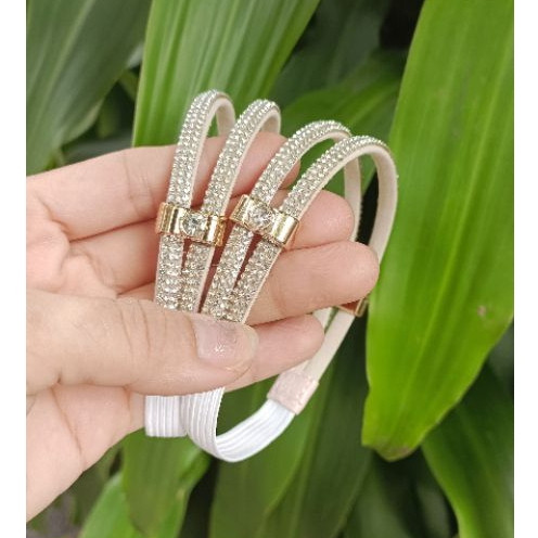 Quai giày chống rộng , chống tuột gót chân khi mang giày rộng size, phù hợp các loại giày