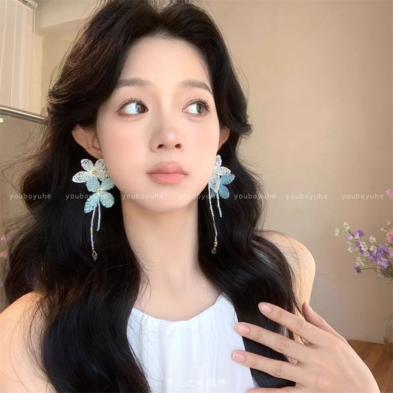 Bông tai hoa pha lê tương phản thêu thủ công, phù hợp cho chuyến du lịch và kỳ nghỉ bãi biển ngọt ngào và lãng mạn