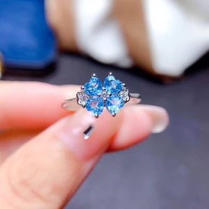 Nhẫn cỏ ba lá bốn lá màu xanh topaz, thiết kế Thụy Sĩ, dễ điều chỉnh cho nữ