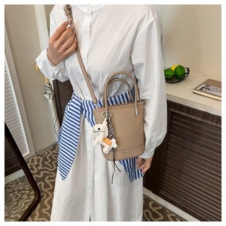 Túi xách thời trang GC2 Hàn Quốc có ngoại hình cao cấp túi đeo vai thích hợp túi xô phong cách mới CG2