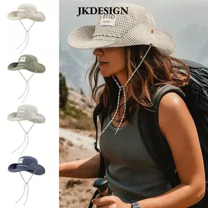 Mũ xô dây rút vành lớn có miếng dán chữ chống nắng, phù hợp cho đi bộ đường dài và cắm trại
